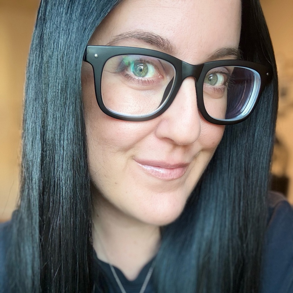 Meet your Posher, Nicole